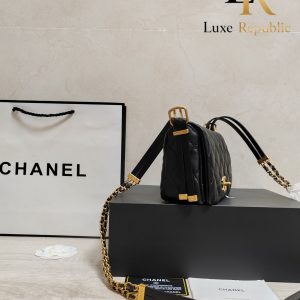 black leather purse handbag_